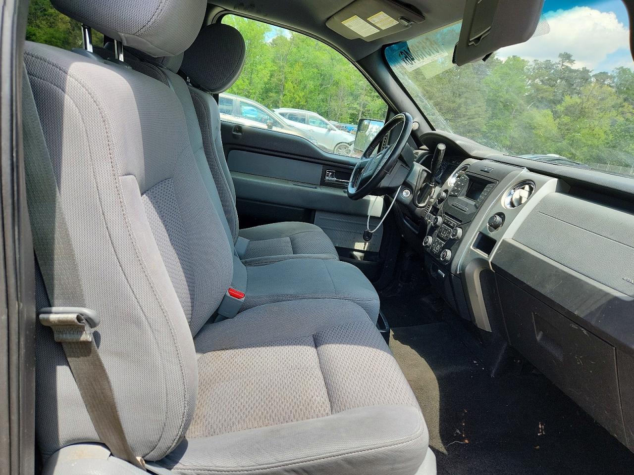 2014 Ford F150 Blue vin: 1FTMF1EM1EKE36370
