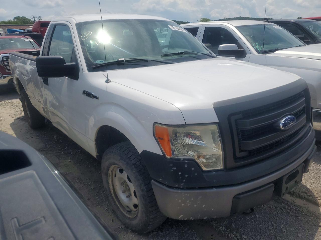 2014 Ford F150 White vin: 1FTMF1EM1EKF78363