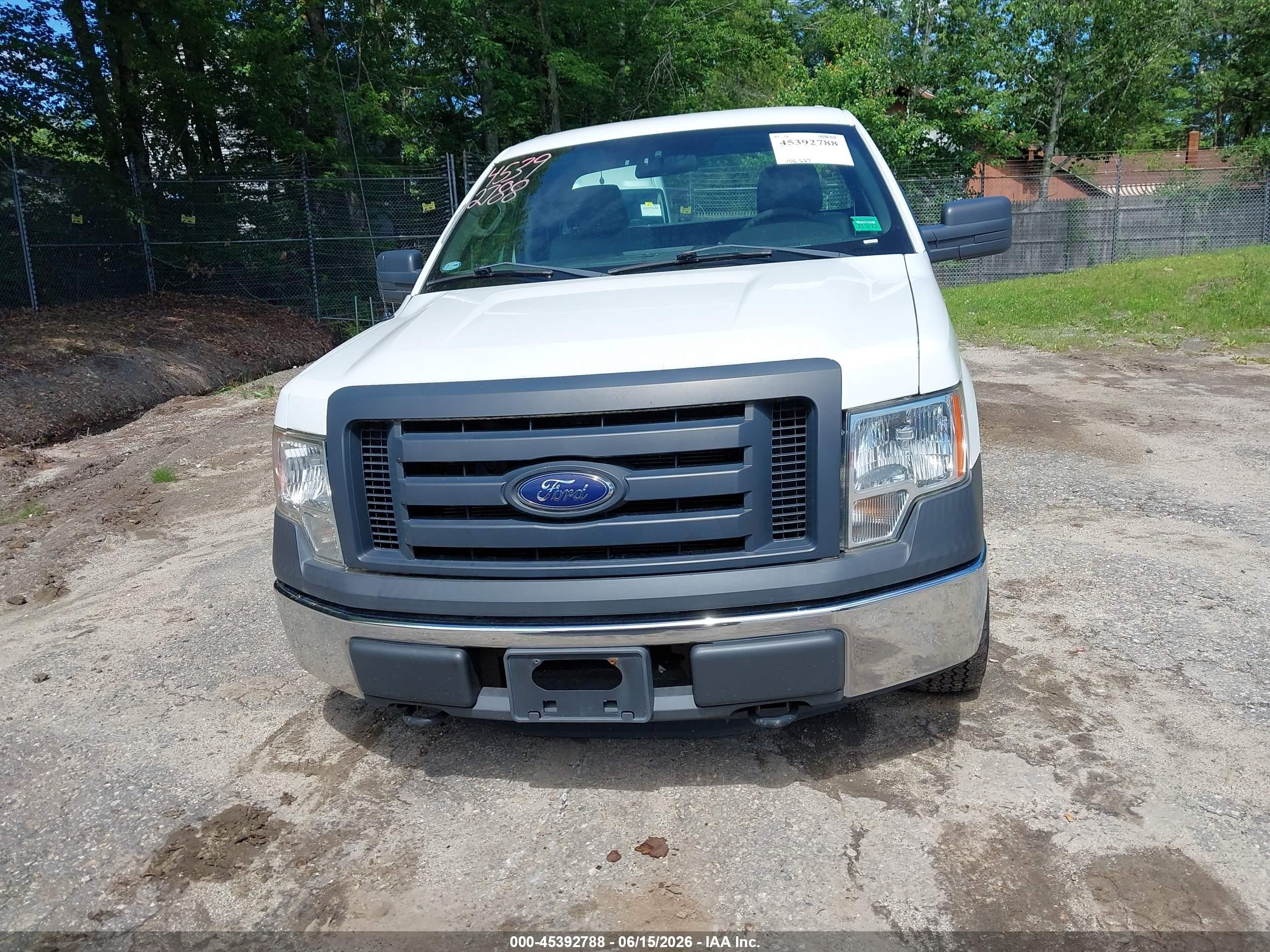 2012 Ford F-150 Xl White vin: 1FTMF1EM2CKD34556