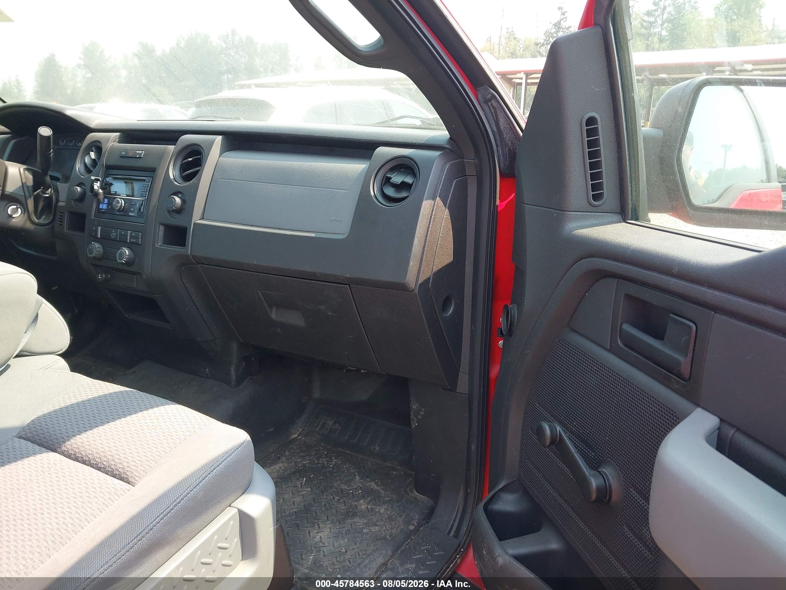 2012 Ford F-150 Xl Red vin: 1FTMF1EM2CKE03777