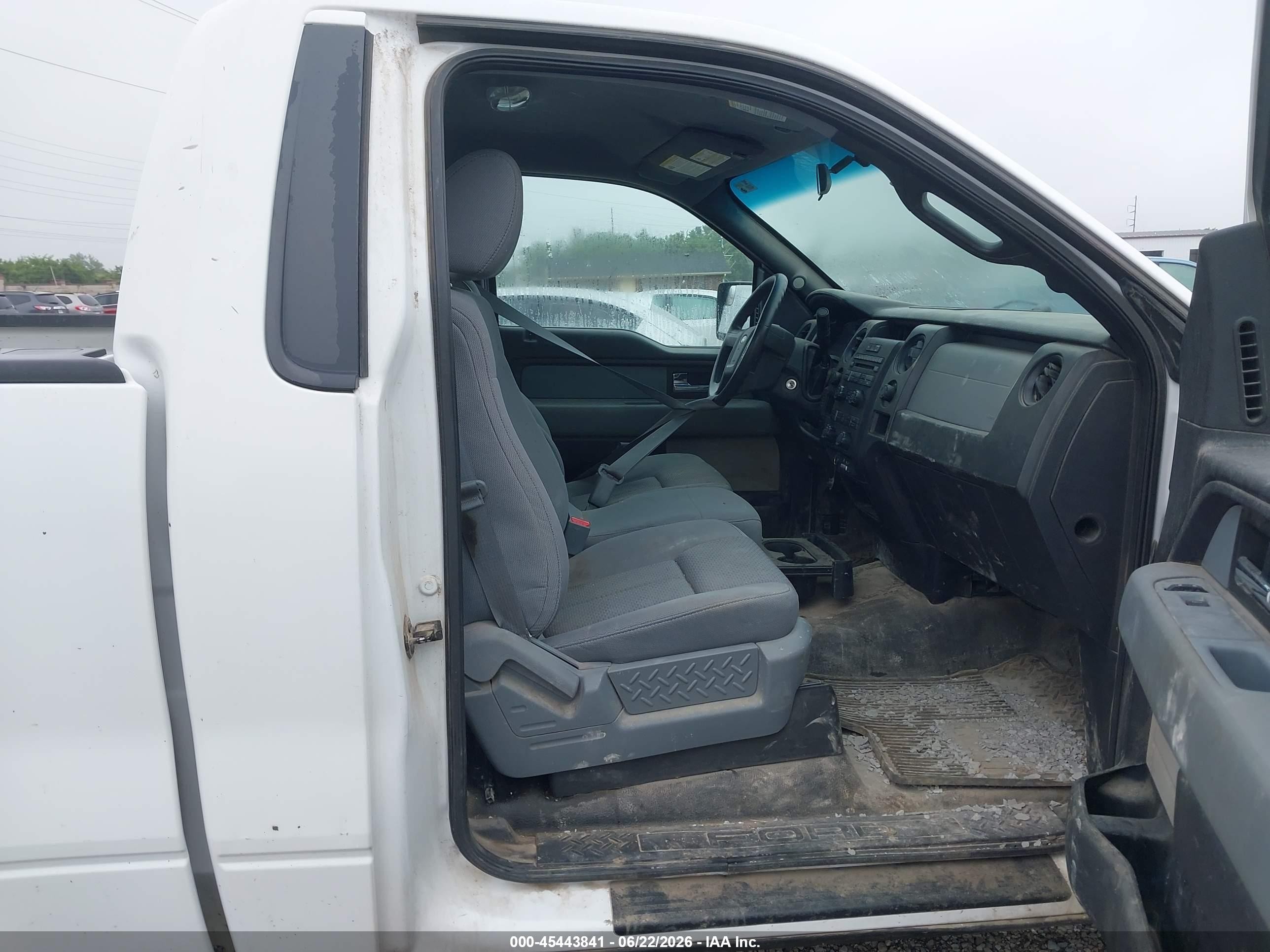 2013 Ford F-150 Stx/xl/xlt White vin: 1FTMF1EM3DKG28095