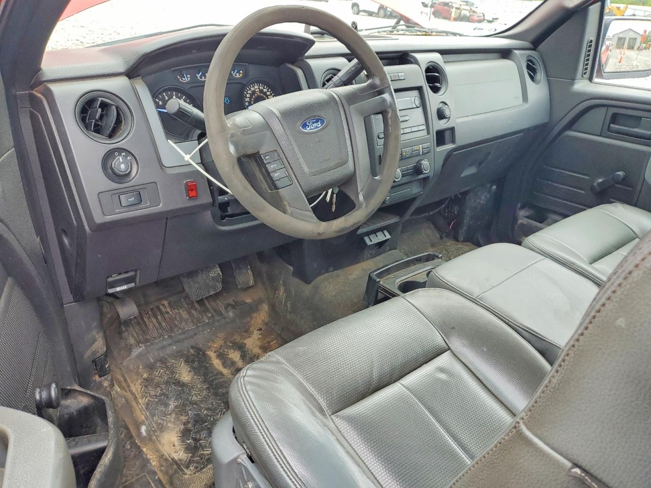 2012 Ford F150 Red vin: 1FTMF1EM4CKE08737
