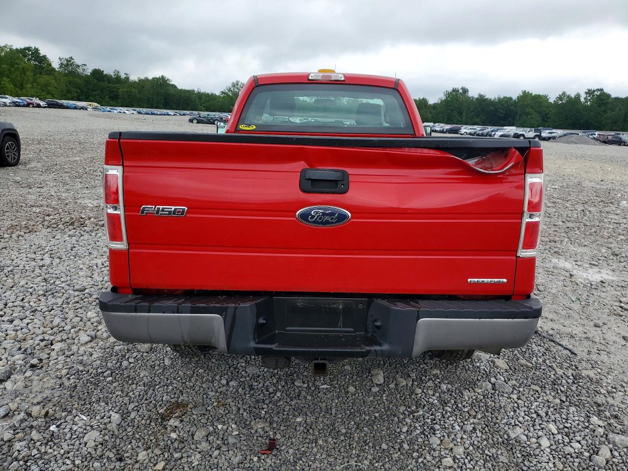 2012 Ford F150 Red vin: 1FTMF1EM4CKE08737