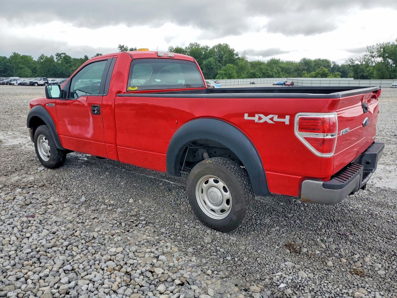 2012 Ford F150 Red vin: 1FTMF1EM4CKE08737