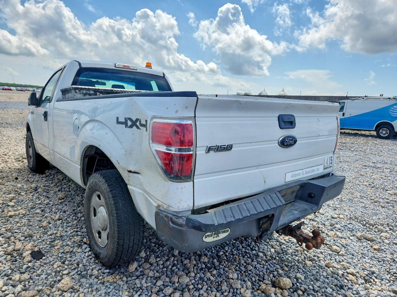 2014 Ford F150 White vin: 1FTMF1EM4EKD53418