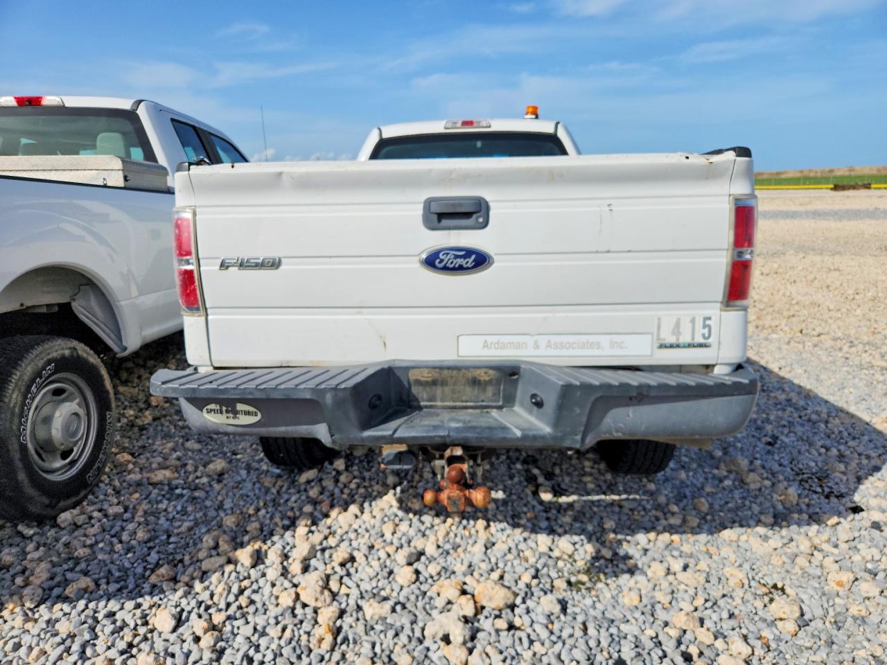2014 Ford F150 White vin: 1FTMF1EM4EKD53418