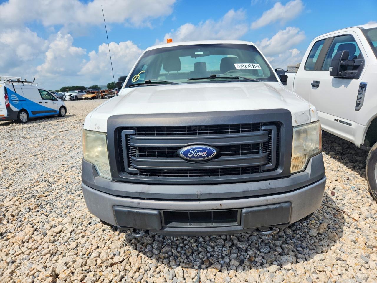 2014 Ford F150 White vin: 1FTMF1EM4EKD53418