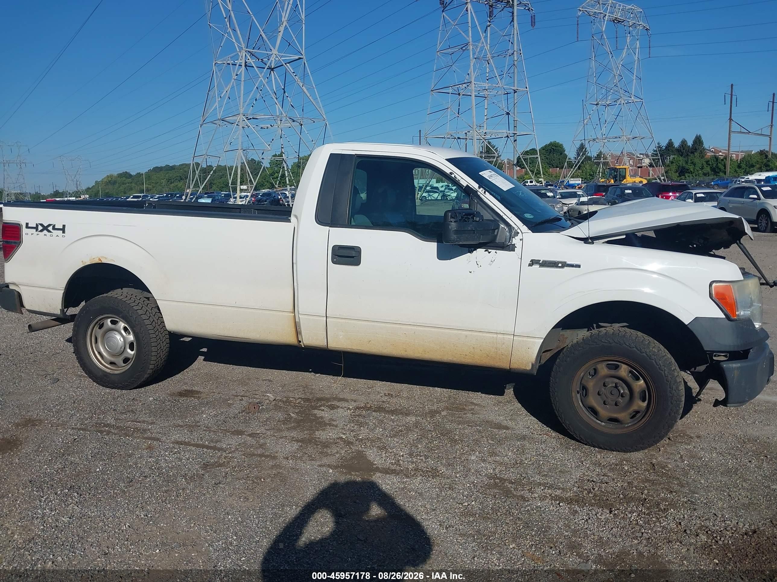 2011 Ford F-150 Xl White vin: 1FTMF1EM5BKE04601