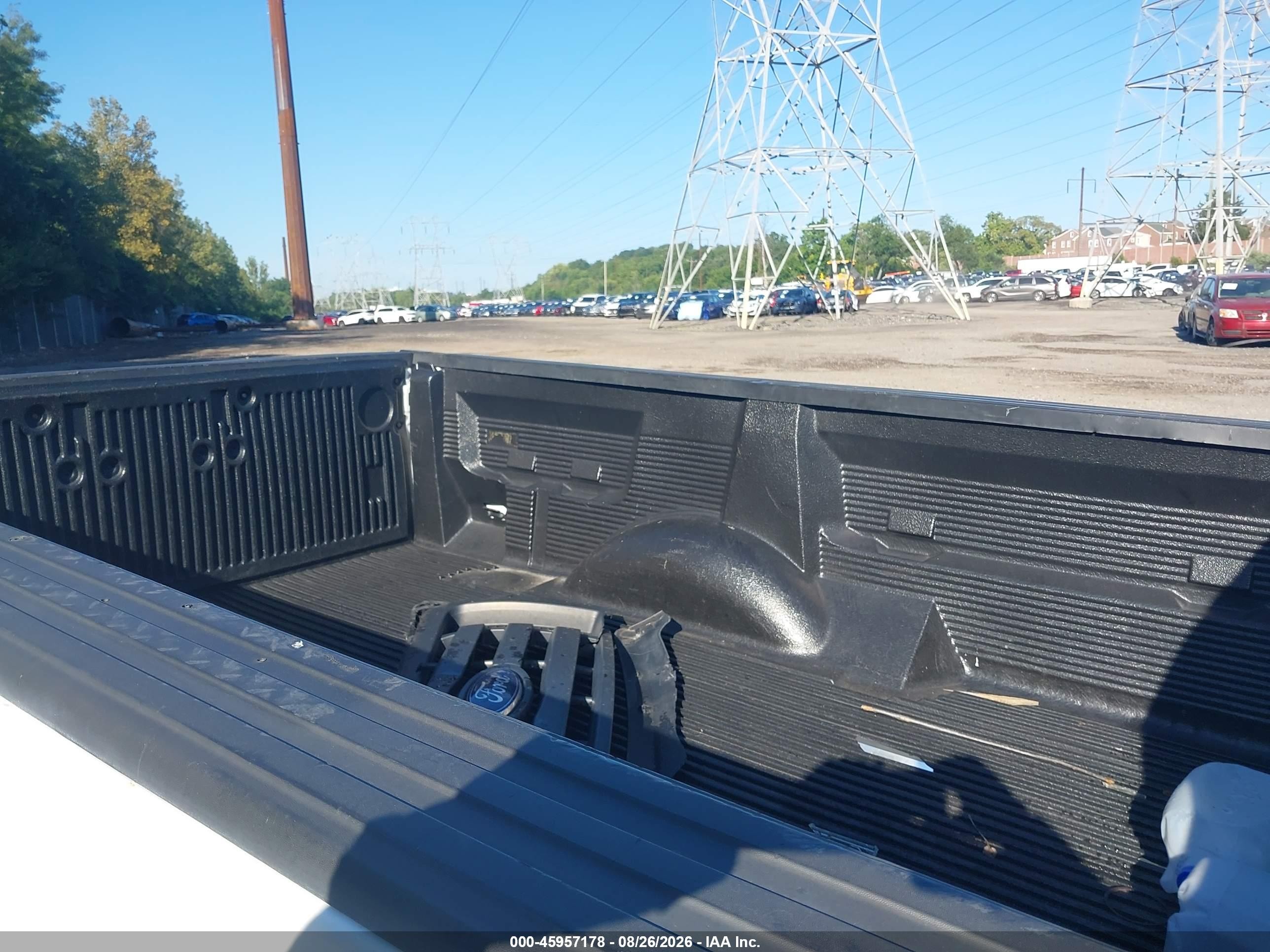 2011 Ford F-150 Xl White vin: 1FTMF1EM5BKE04601