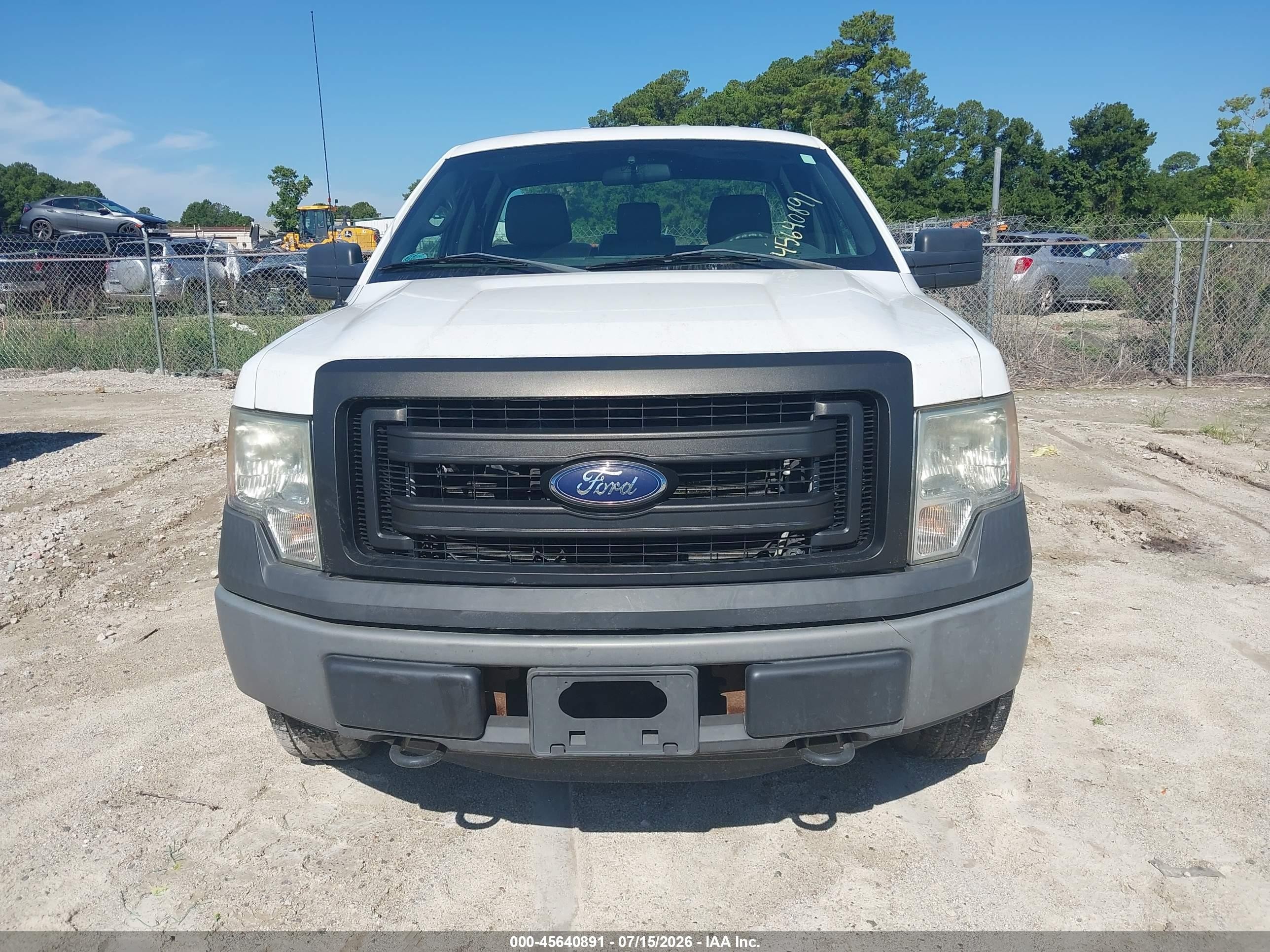2013 Ford F-150 Xl White vin: 1FTMF1EM5DFB92231