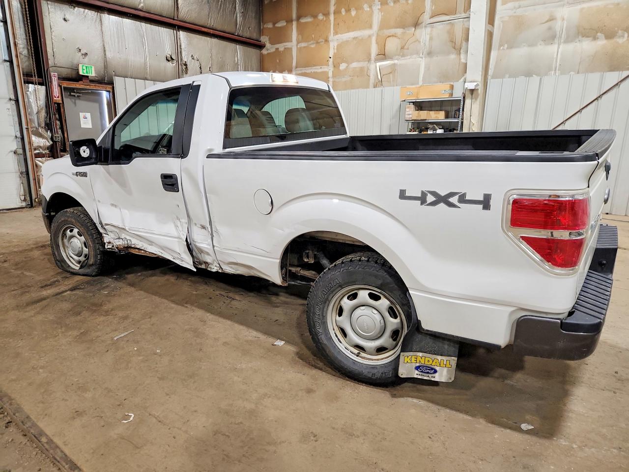 2013 Ford F150 White vin: 1FTMF1EM5DFC50760