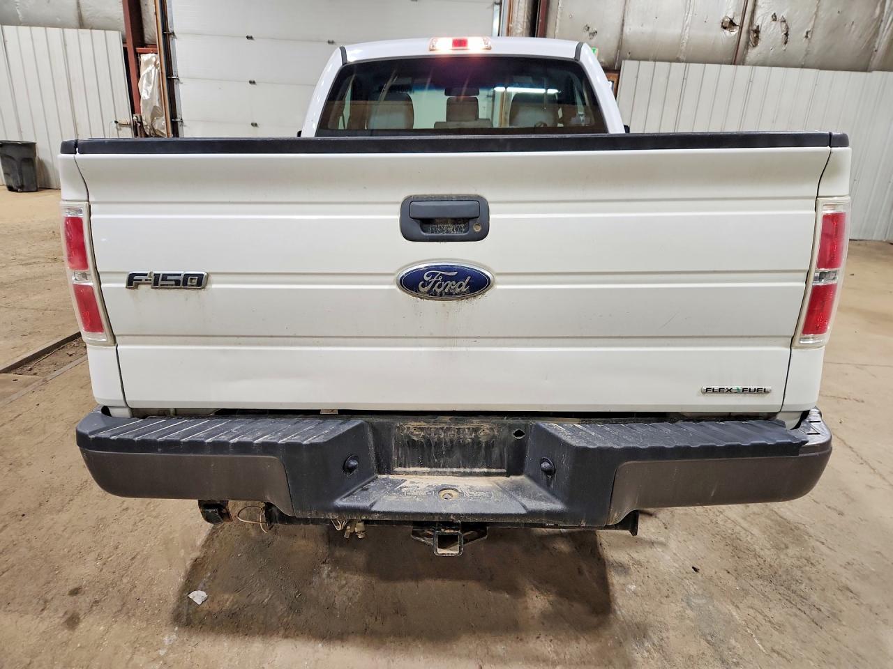 2013 Ford F150 White vin: 1FTMF1EM5DFC50760