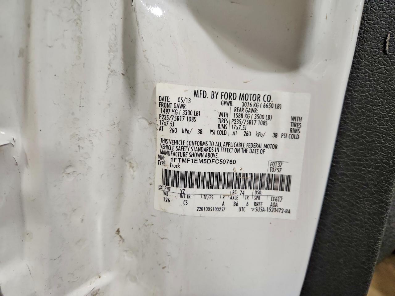 2013 Ford F150 White vin: 1FTMF1EM5DFC50760
