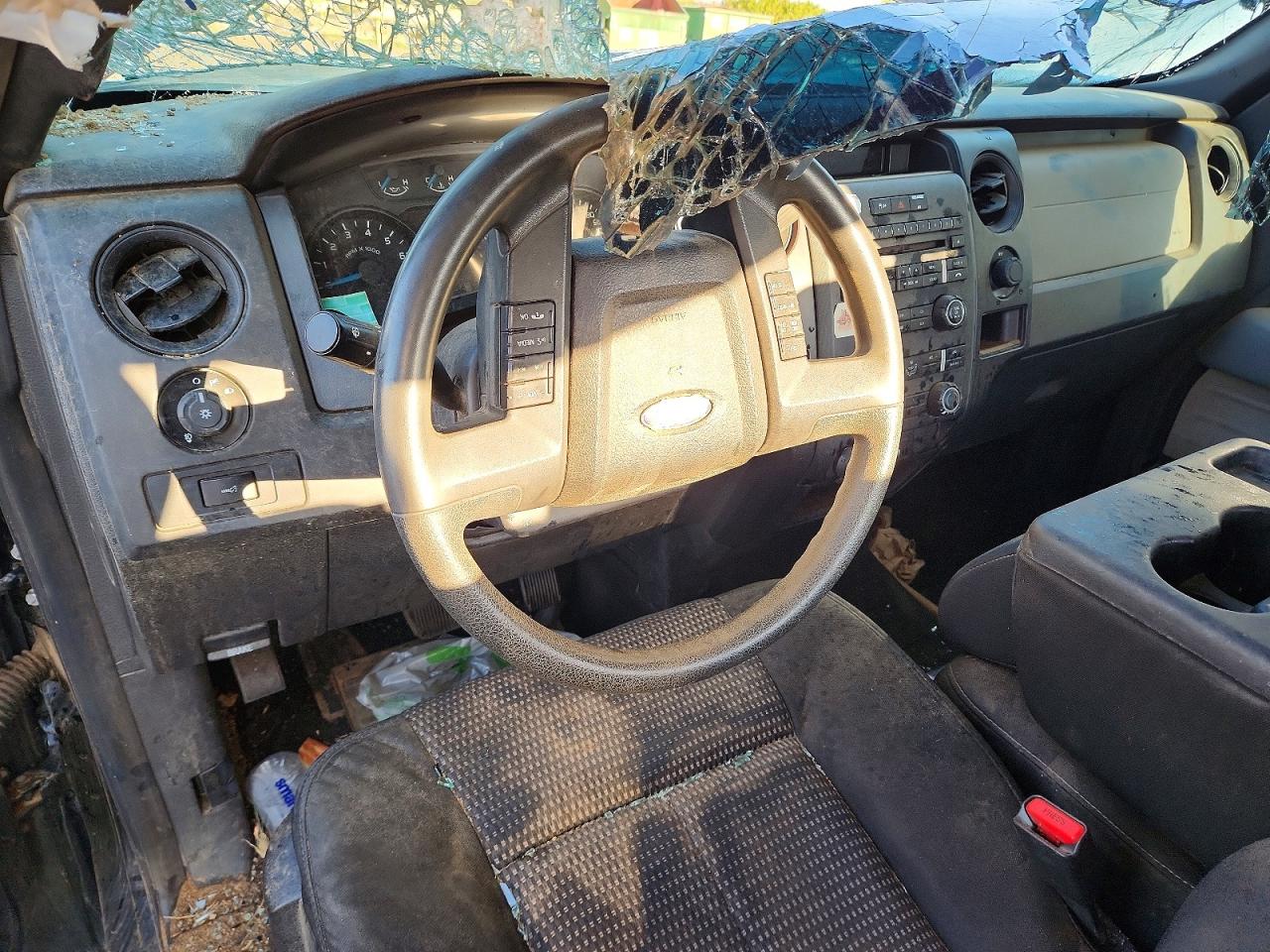 2014 Ford F150 Black vin: 1FTMF1EM5EKE83322