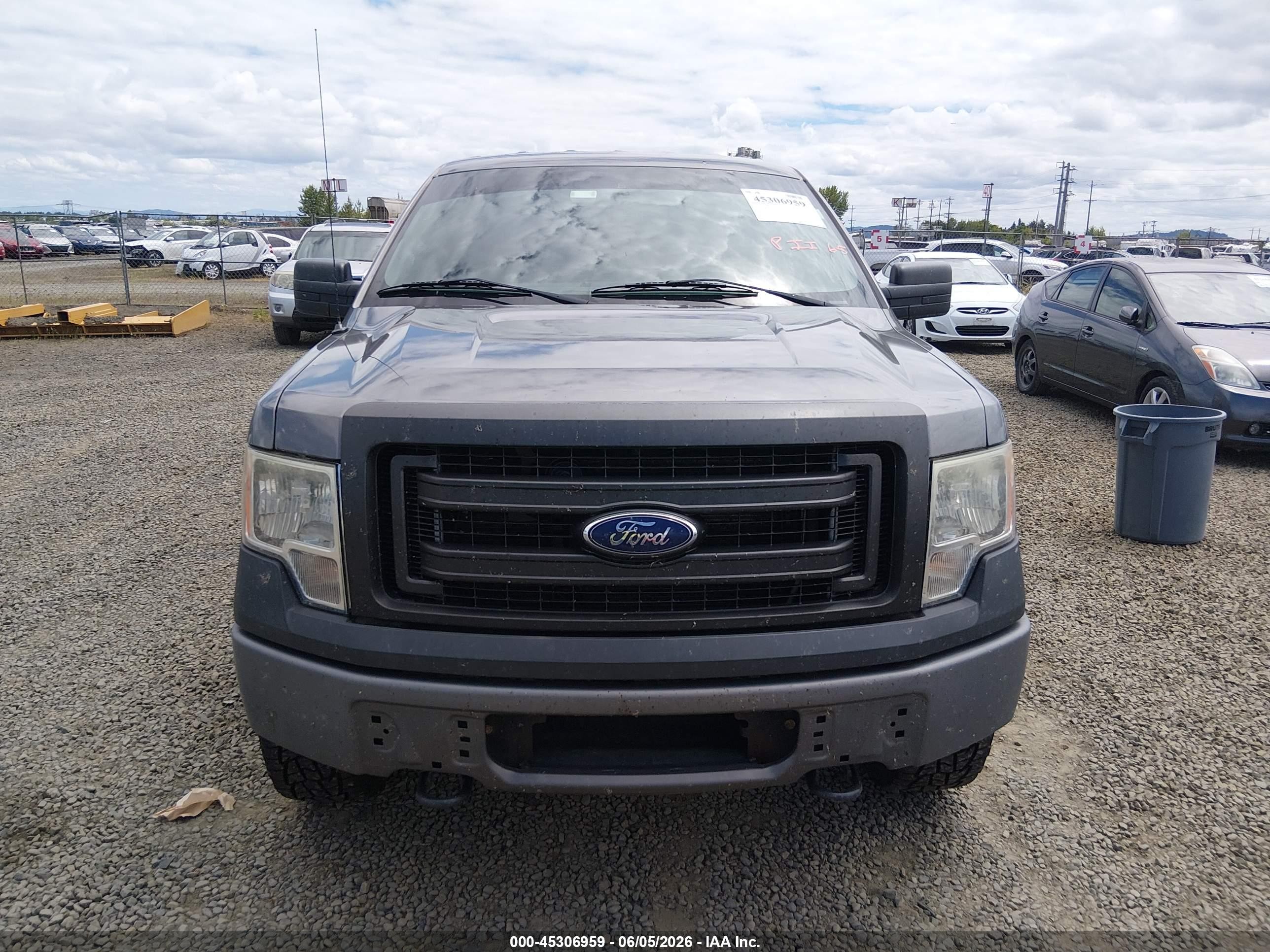 2014 Ford F-150 Xl Серый vin: 1FTMF1EM7EKF29796