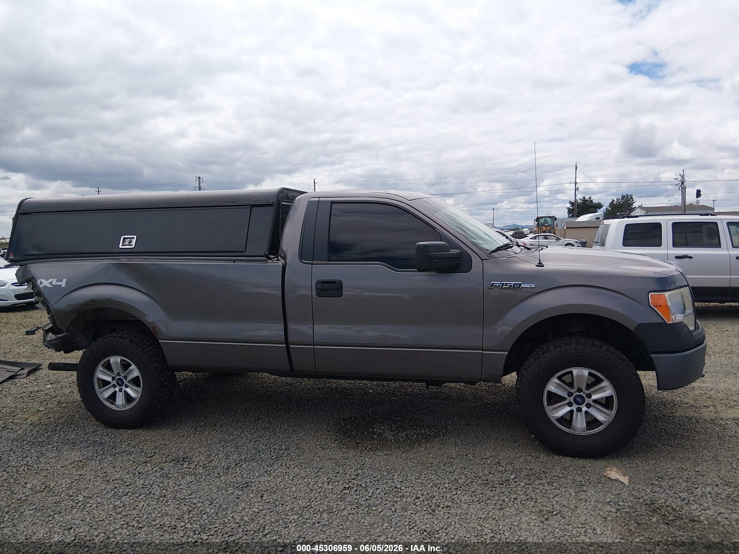 2014 Ford F-150 Xl Серый vin: 1FTMF1EM7EKF29796