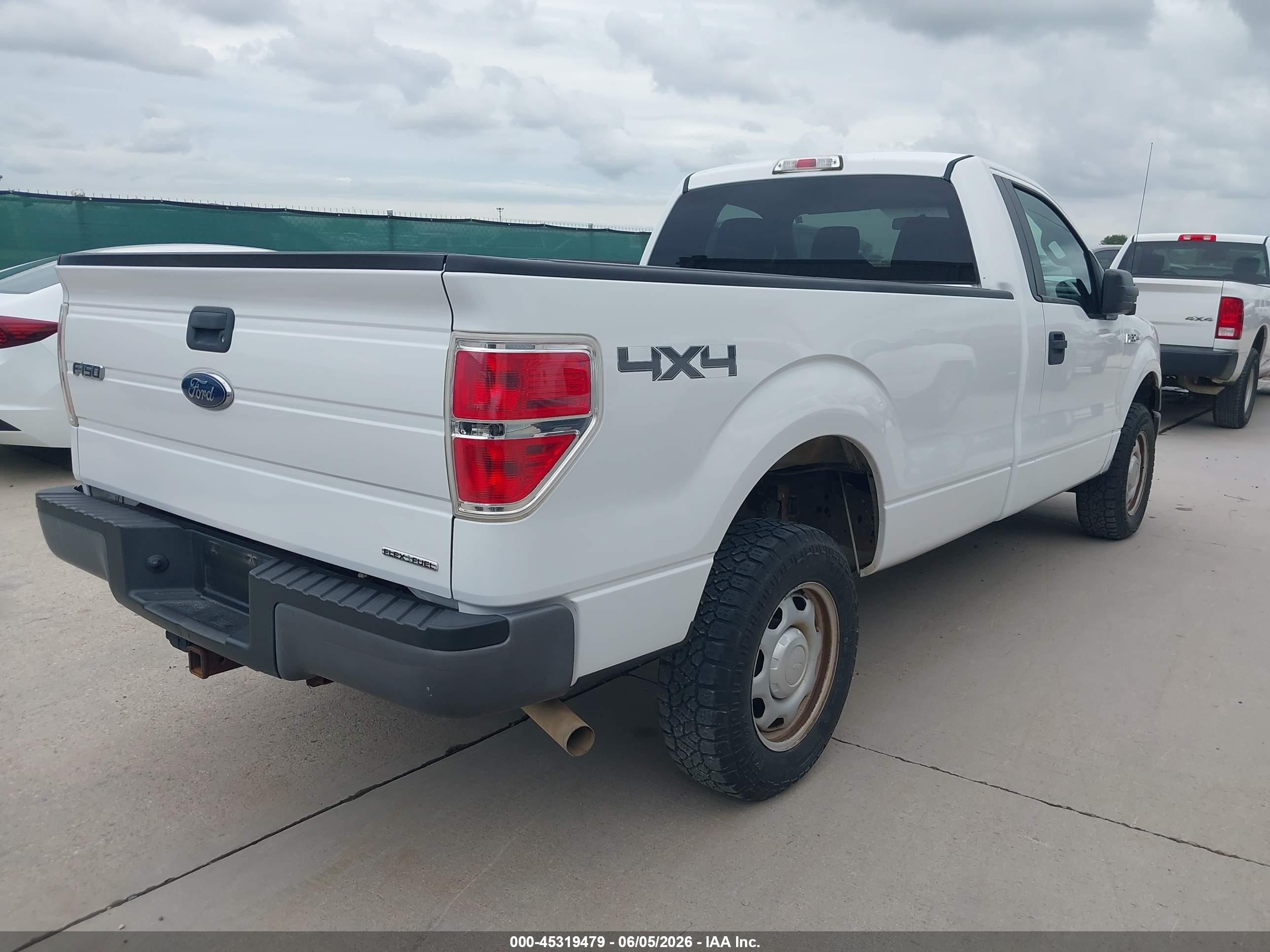 2014 Ford F-150 Xl White vin: 1FTMF1EM7EKF40684