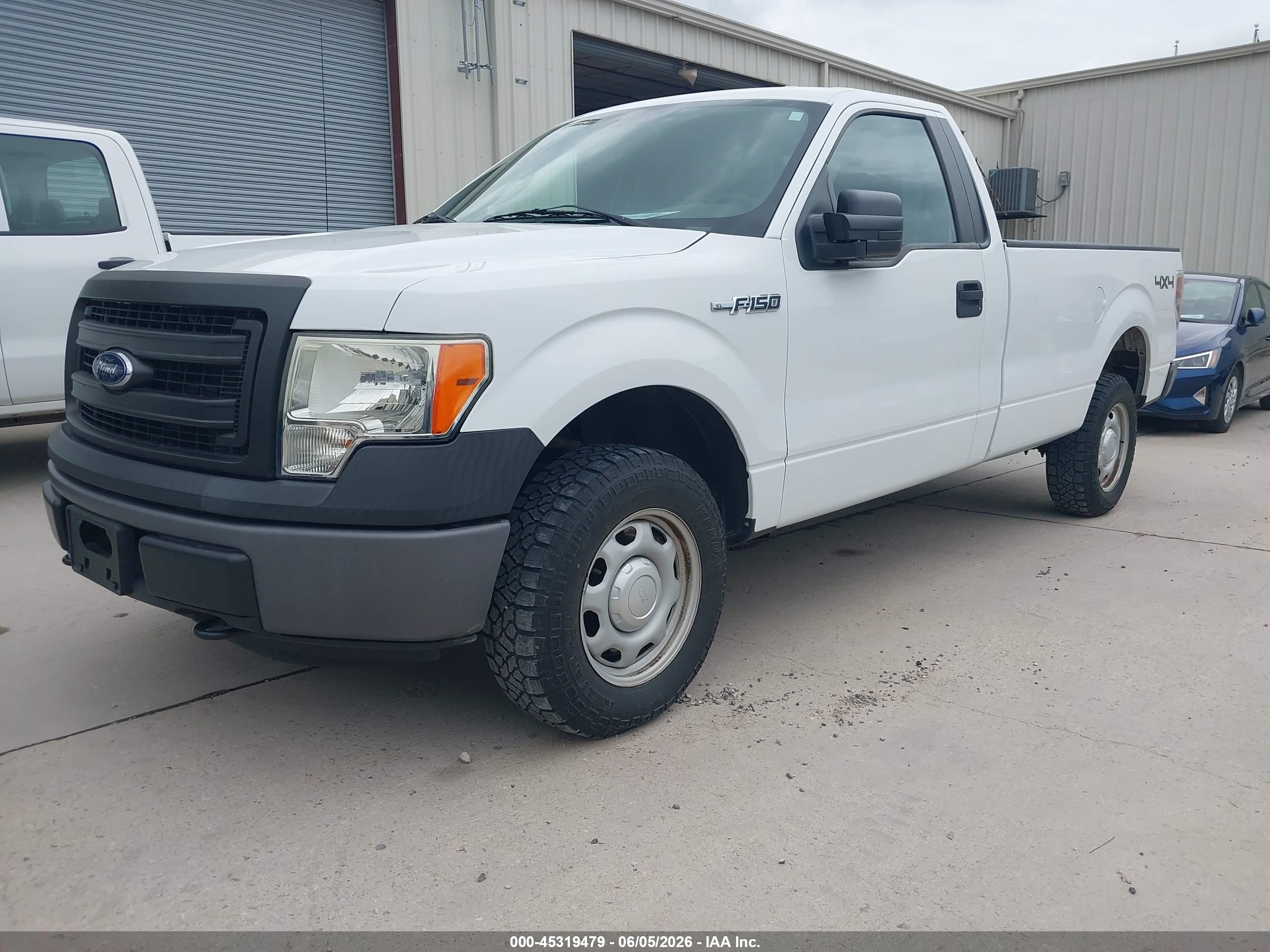 2014 Ford F-150 Xl White vin: 1FTMF1EM7EKF40684