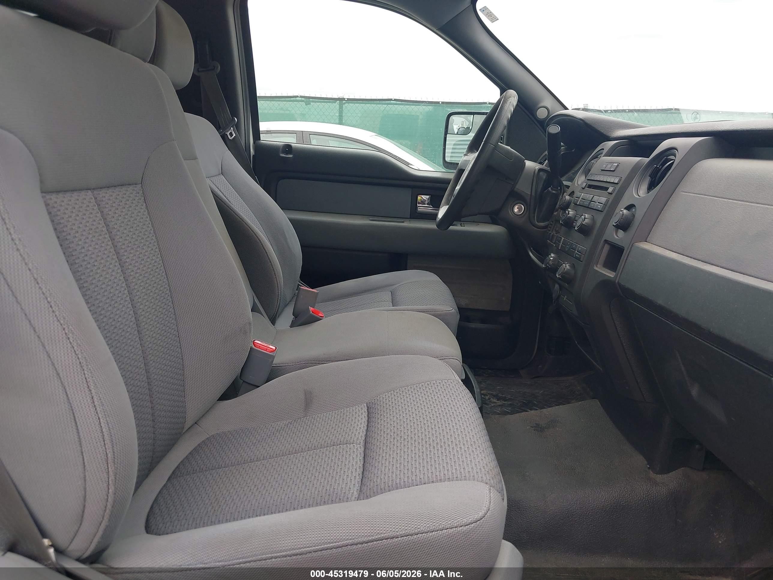 2014 Ford F-150 Xl White vin: 1FTMF1EM7EKF40684