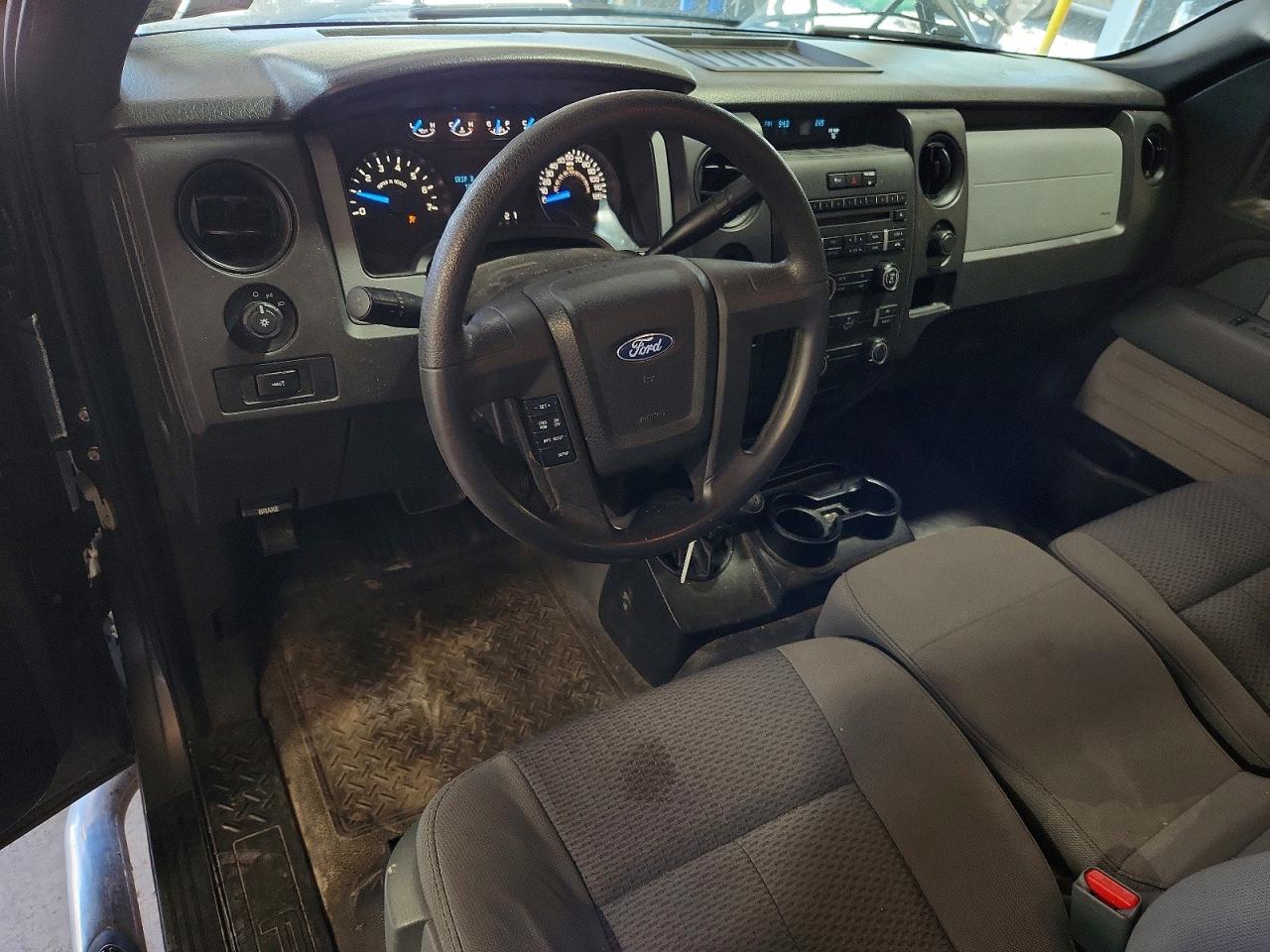 2011 Ford F150 Gray vin: 1FTMF1EM8BFA99118
