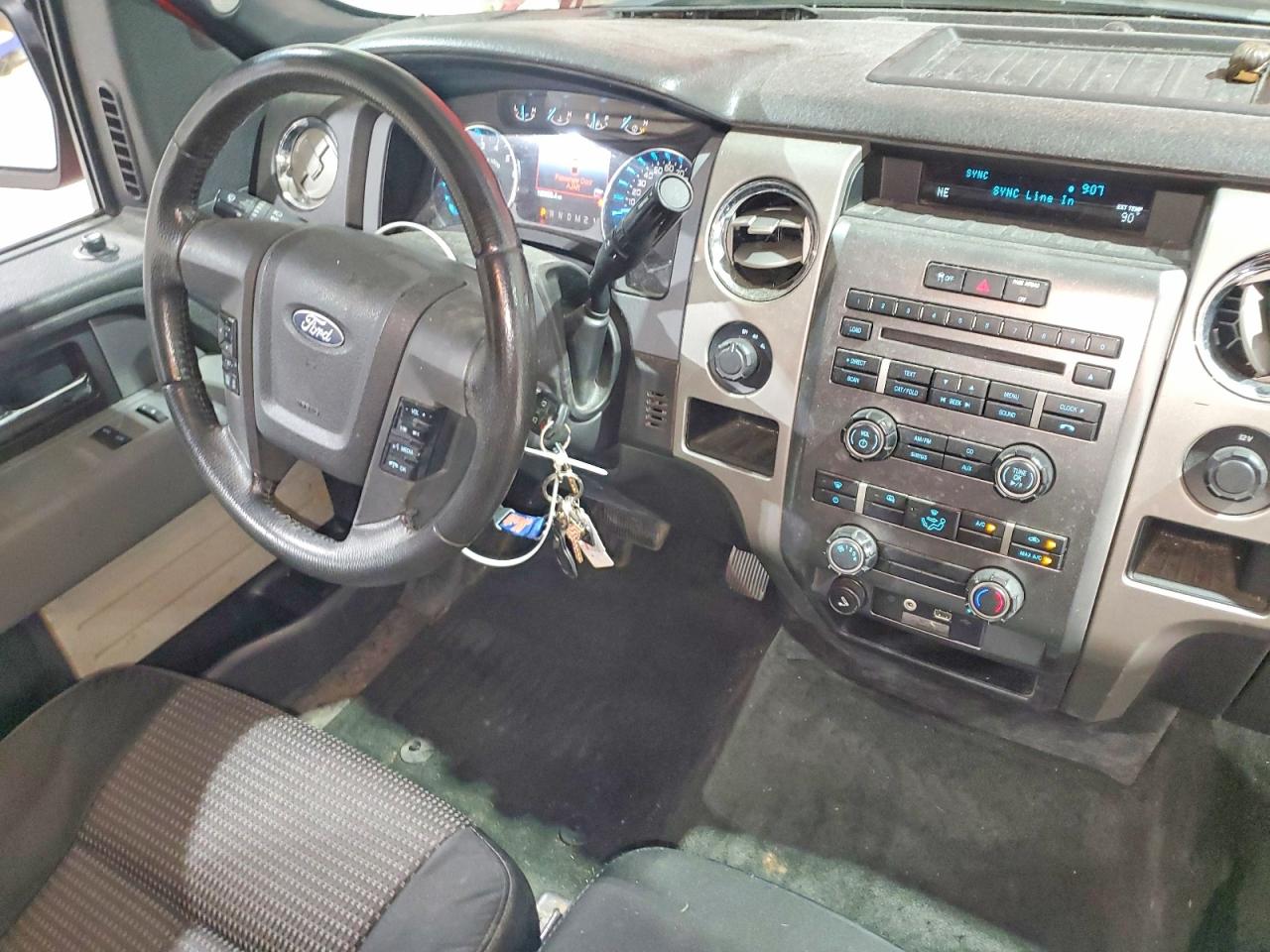2012 Ford F150 Red vin: 1FTMF1EM8CFB23161