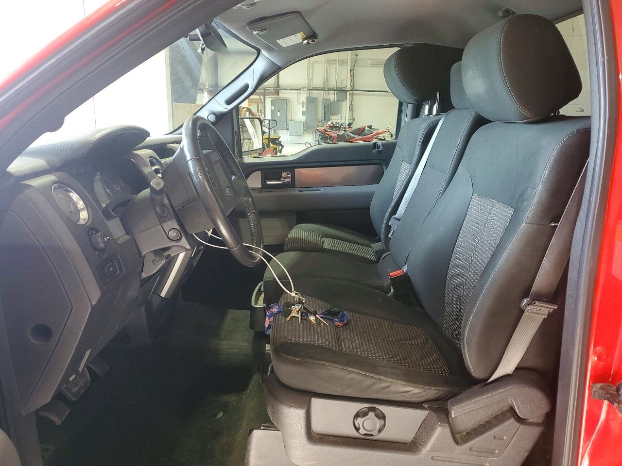 2012 Ford F150 Red vin: 1FTMF1EM8CFB23161