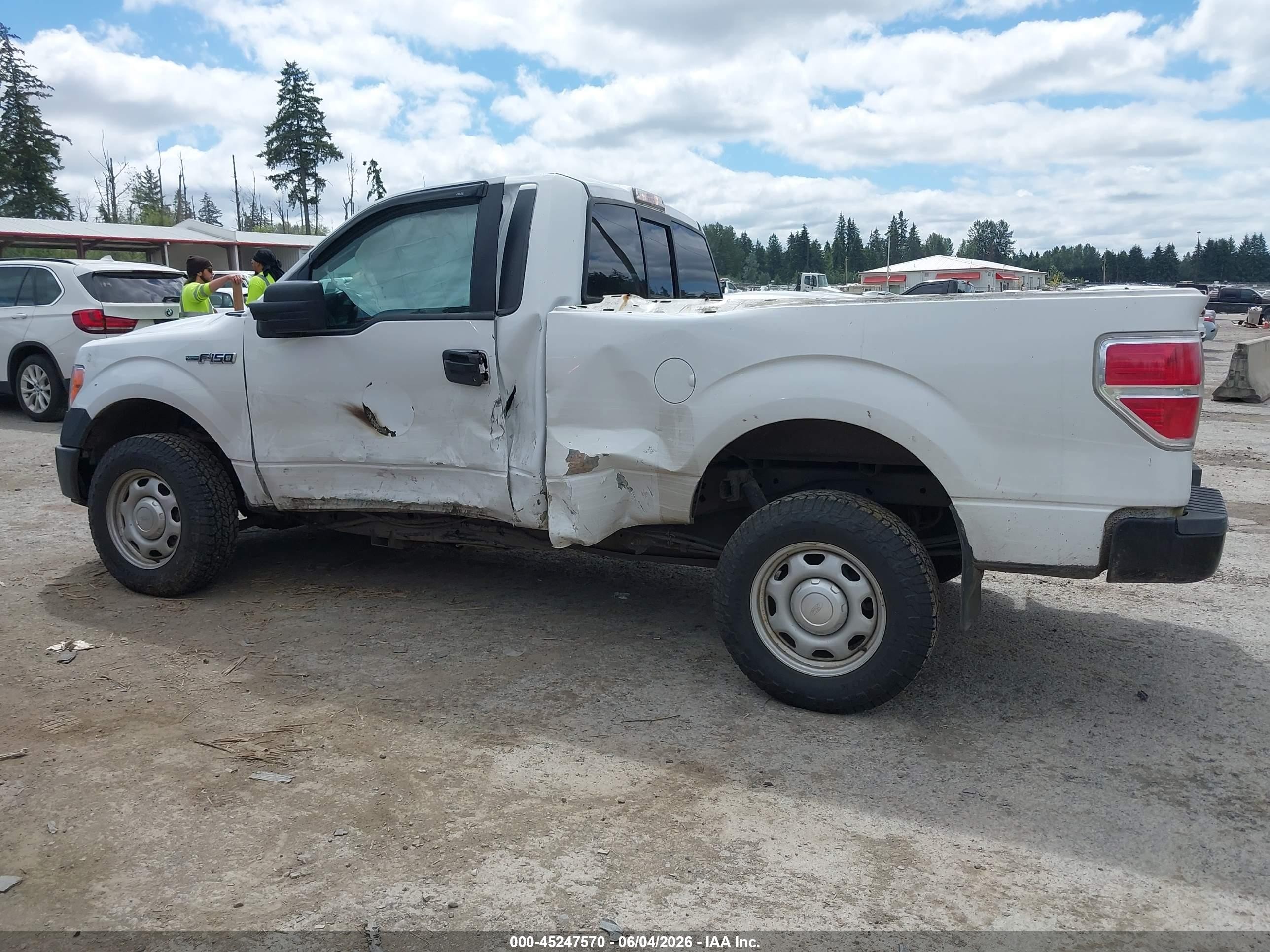 2014 Ford F-150 Xl Белый vin: 1FTMF1EM9EFB62988
