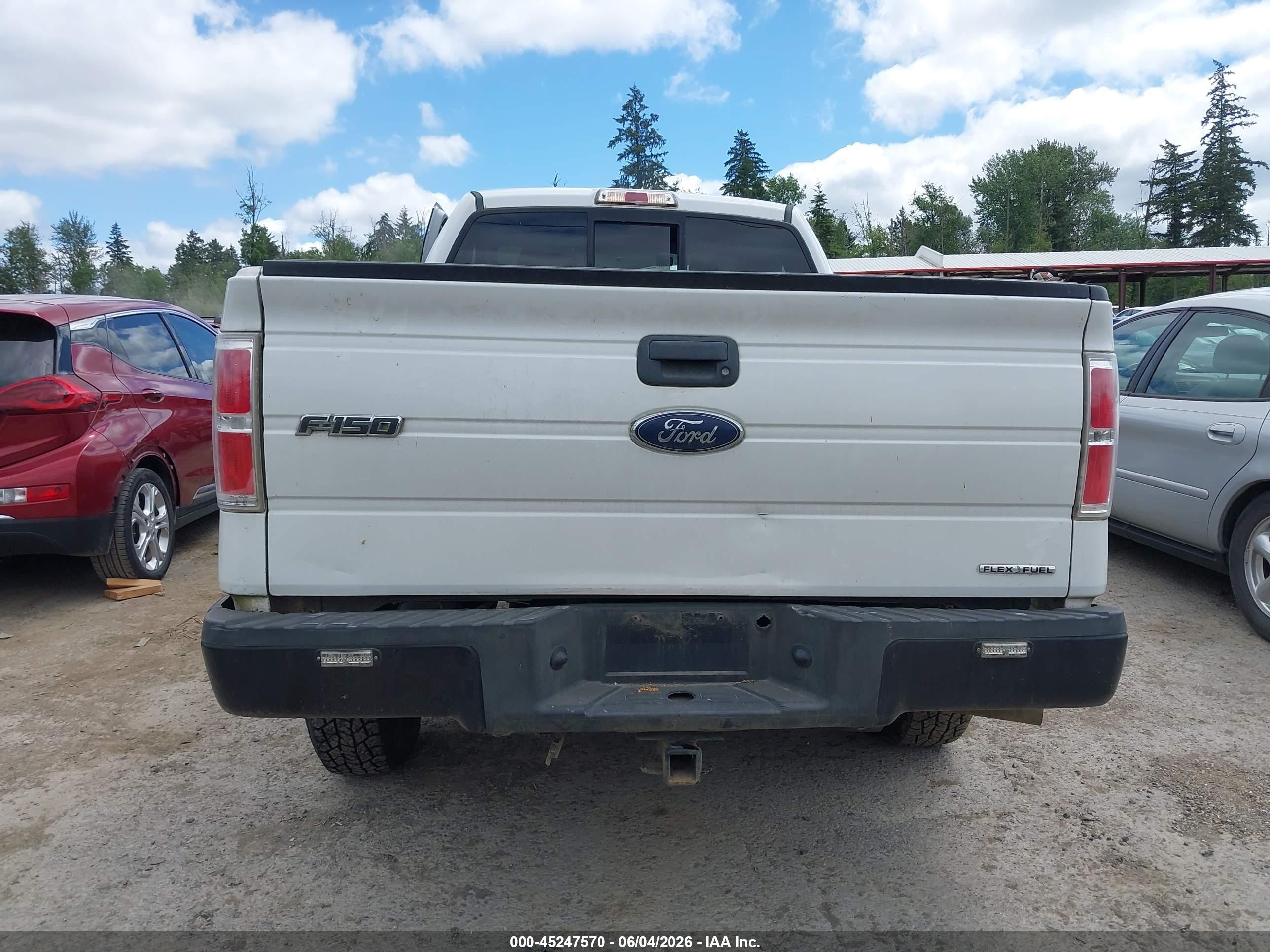 2014 Ford F-150 Xl Белый vin: 1FTMF1EM9EFB62988