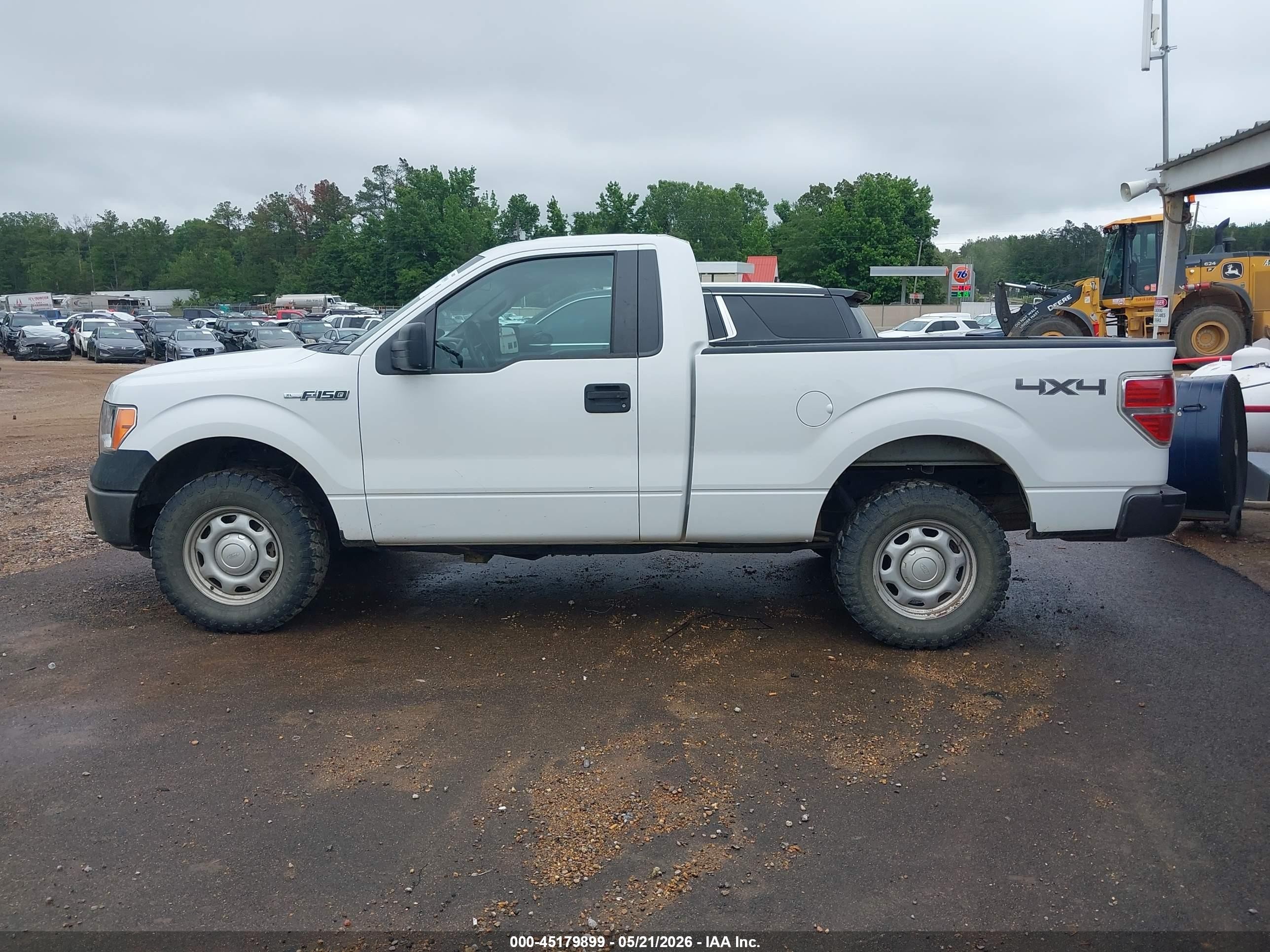 2014 Ford F-150 Xl White vin: 1FTMF1EM9EFC01661
