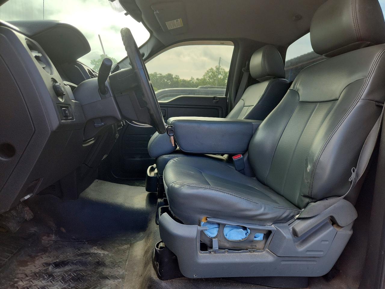 2013 Ford F150 Белый vin: 1FTMF1EMXDKE29433