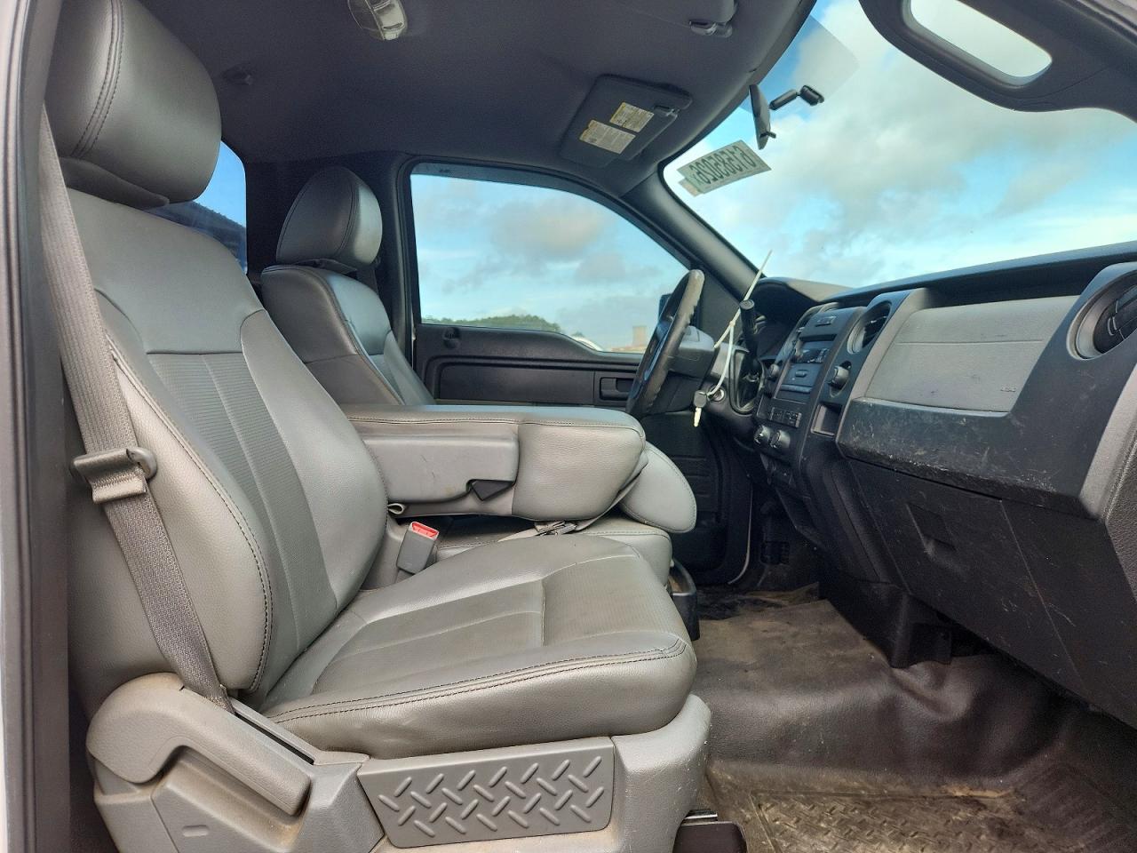 2013 Ford F150 Белый vin: 1FTMF1EMXDKE29433