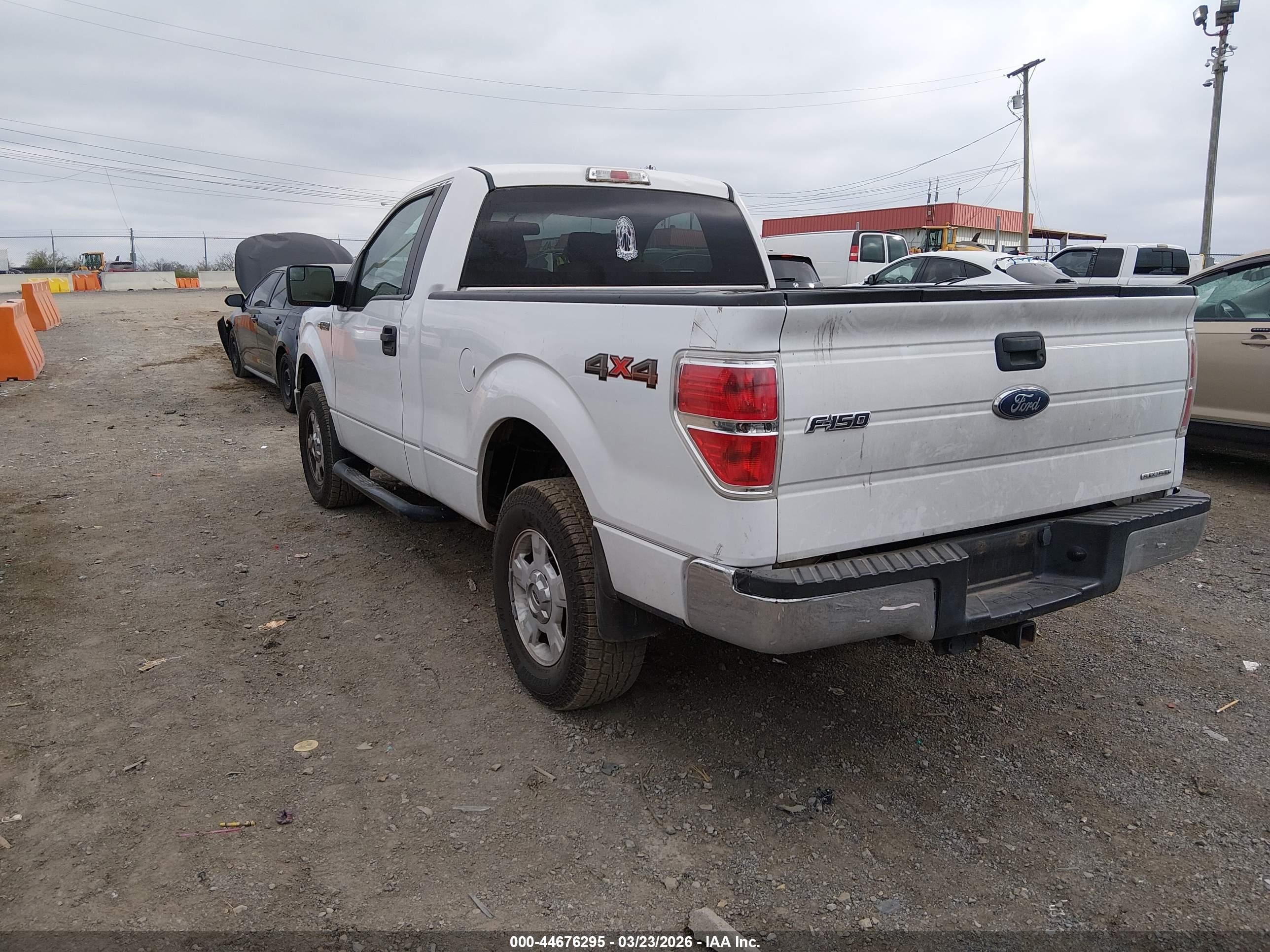 2014 Ford F-150 Xlt White vin: 1FTMF1EMXEKD43038