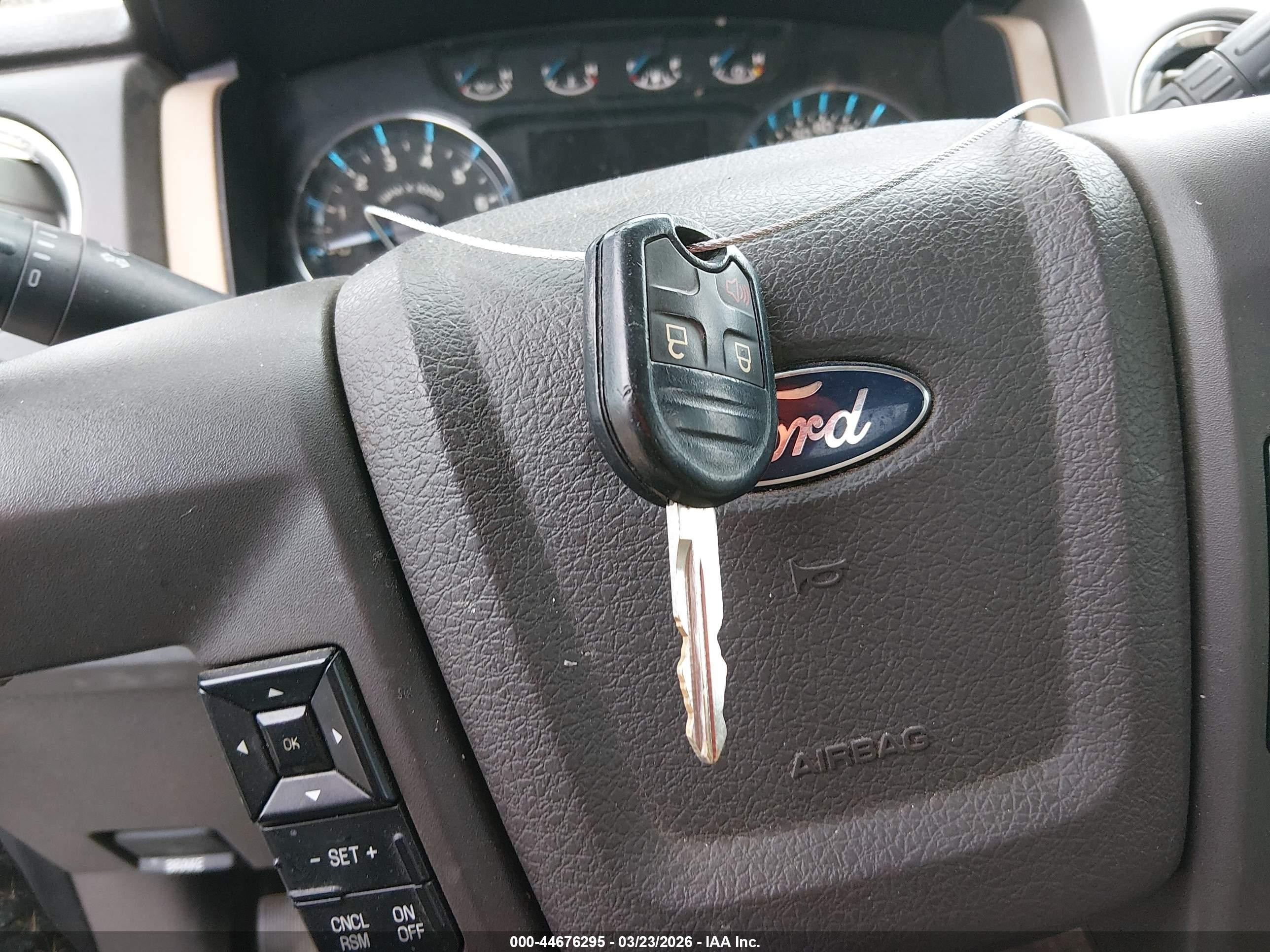 2014 Ford F-150 Xlt White vin: 1FTMF1EMXEKD43038