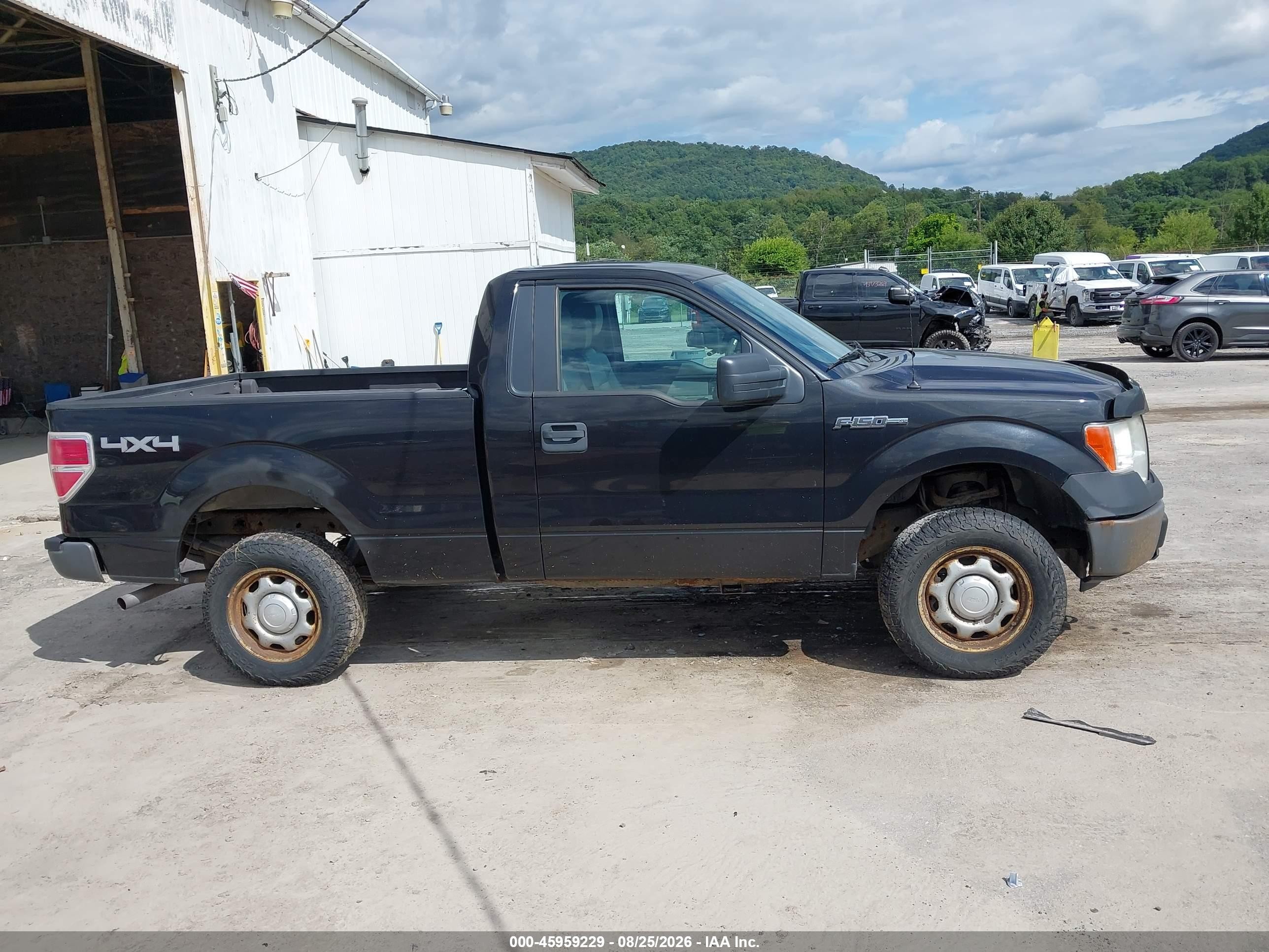 2014 Ford F-150 Xl Black vin: 1FTMF1EMXEKG06547