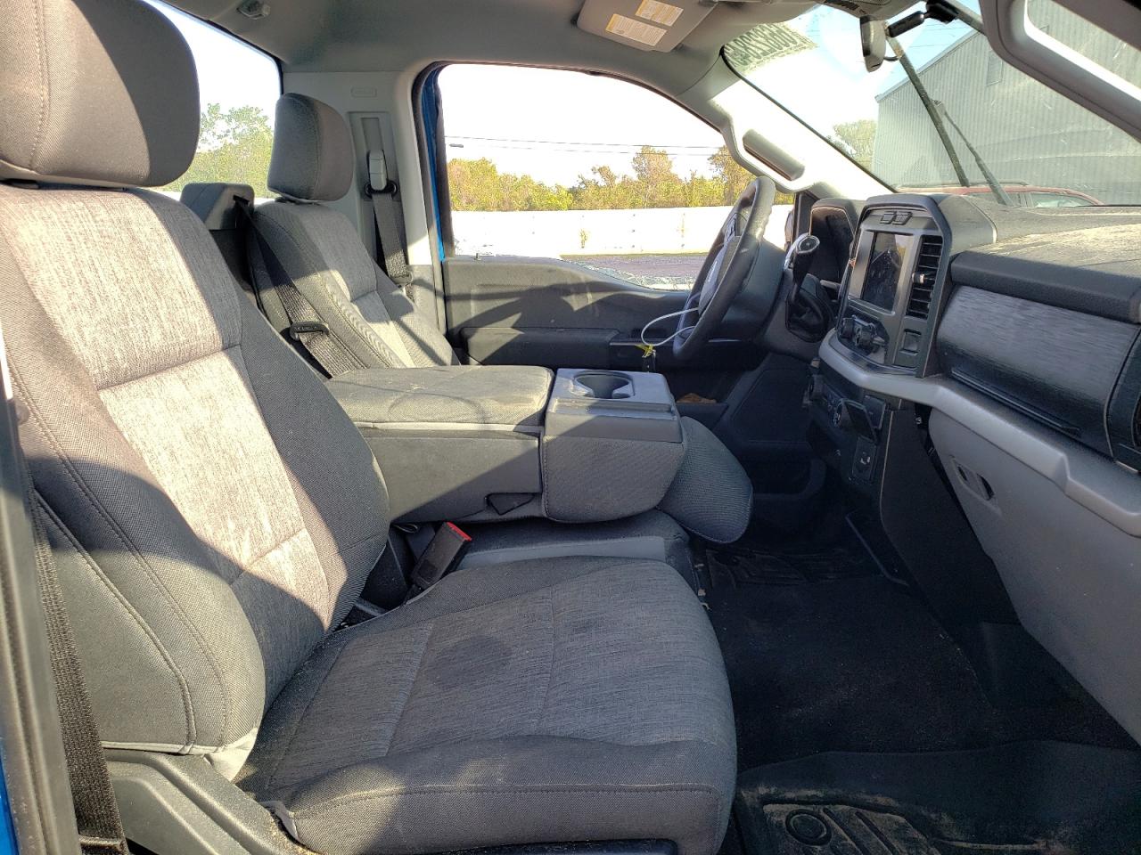 2021 Ford F150  Blue vin: 1FTMF1EP8MKE75515