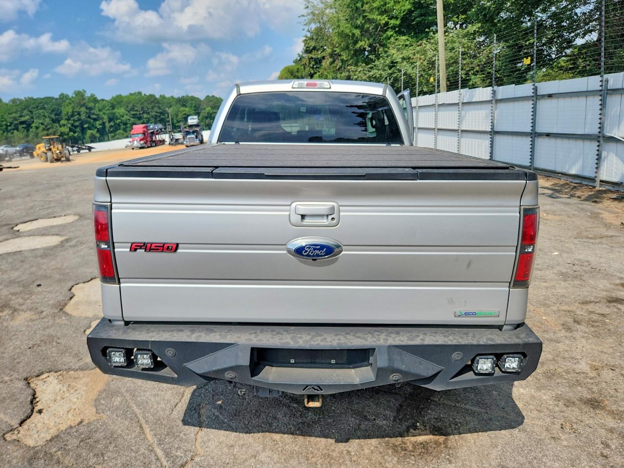 2014 Ford F150 Silver vin: 1FTMF1ET1EFA05219