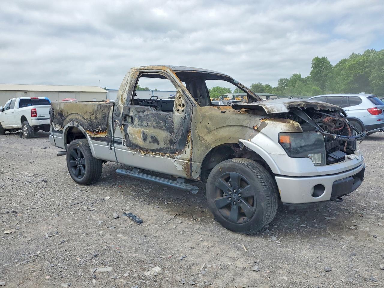 2014 Ford F150 Silver vin: 1FTMF1ET5EFA55475