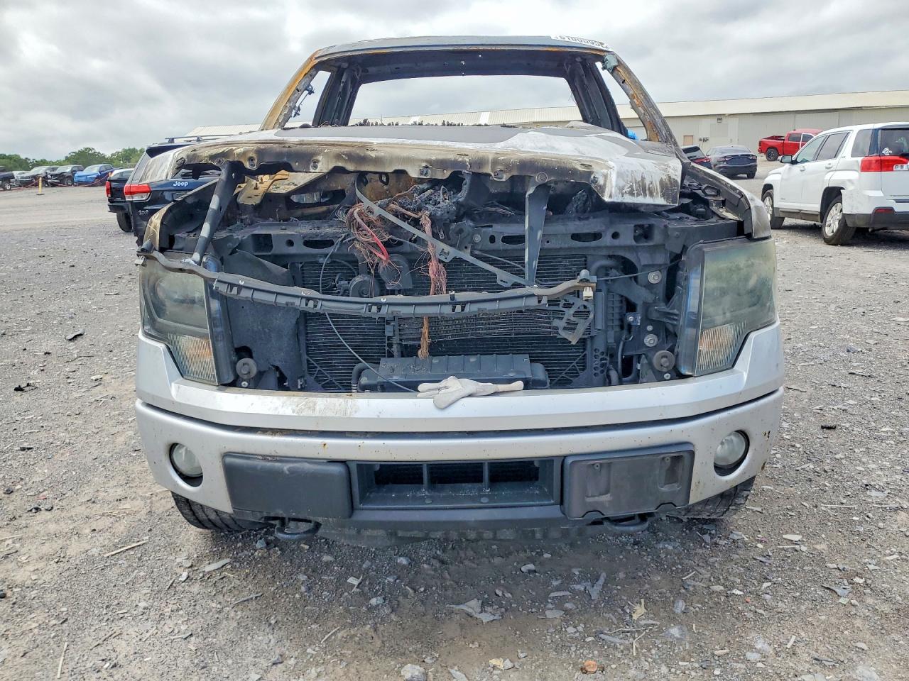 2014 Ford F150 Silver vin: 1FTMF1ET5EFA55475