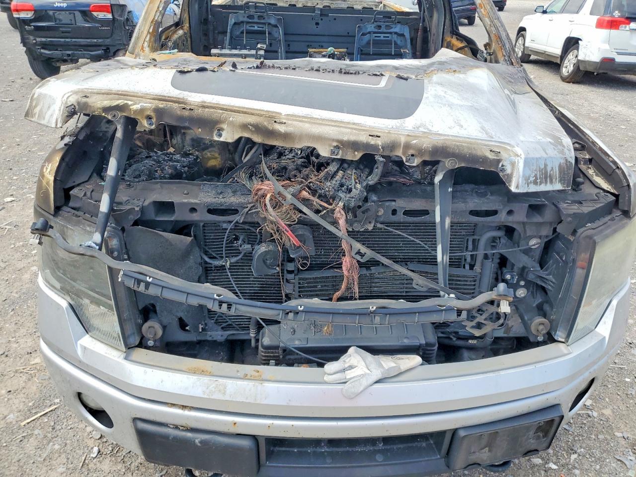 2014 Ford F150 Silver vin: 1FTMF1ET5EFA55475