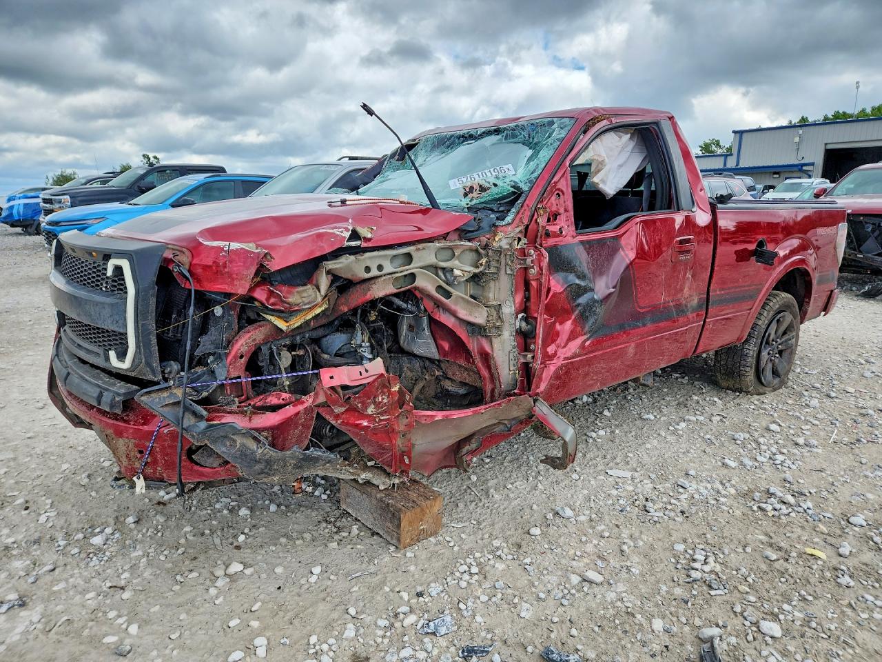 2014 Ford F150 Red vin: 1FTMF1ET5EFB05047