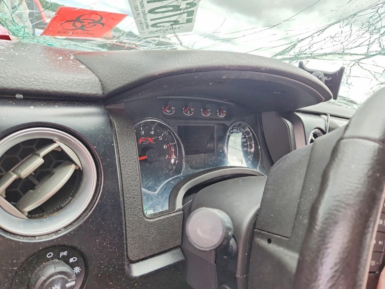 2014 Ford F150 Red vin: 1FTMF1ET5EFB05047