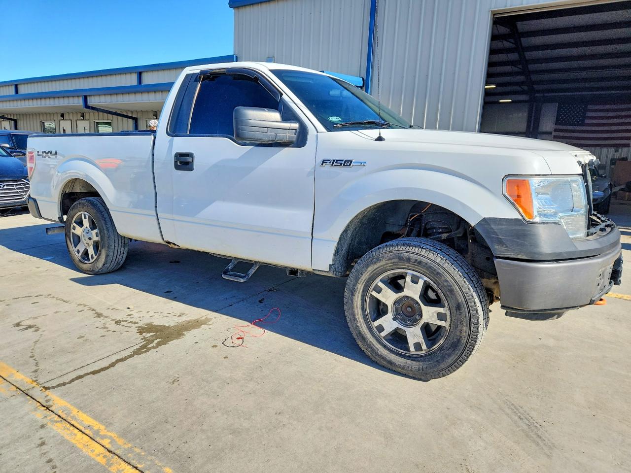 2010 Ford F150 White vin: 1FTMF1EV3AKA82600