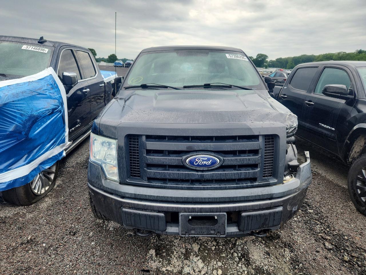 2010 Ford F150 Black vin: 1FTMF1EW2AKB71003