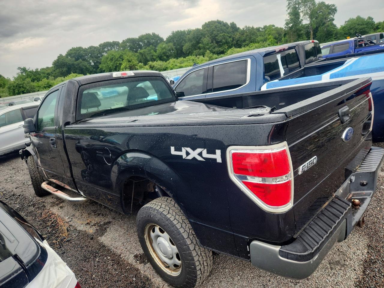 2010 Ford F150 Black vin: 1FTMF1EW2AKB71003