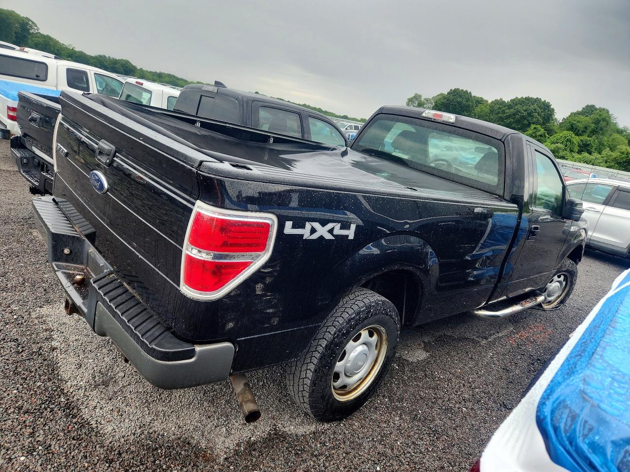 2010 Ford F150 Black vin: 1FTMF1EW2AKB71003