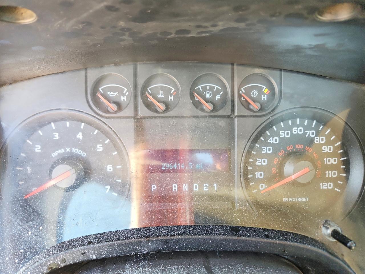 2010 Ford F150 White vin: 1FTMF1EW4AKA89936