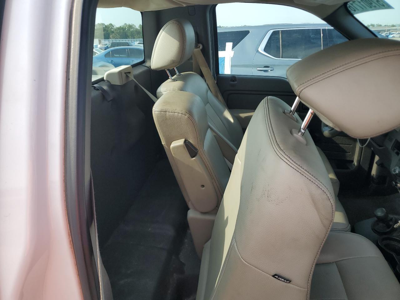 2010 Ford F150 White vin: 1FTMF1EW4AKB37368