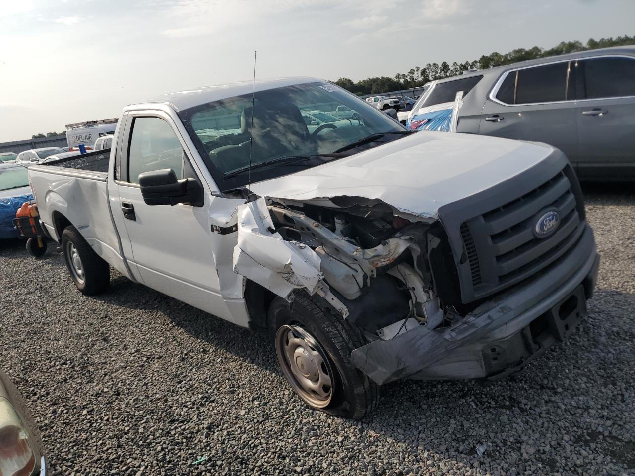 2010 Ford F150 White vin: 1FTMF1EW4AKB37368