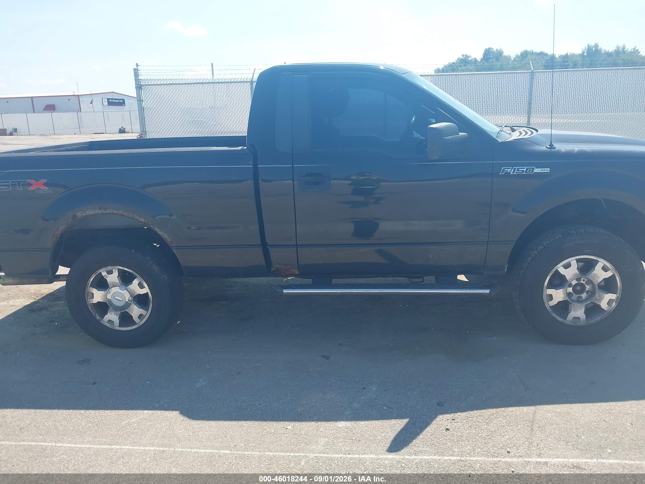 2010 Ford F-150 Stx Black vin: 1FTMF1EW4AKC54268