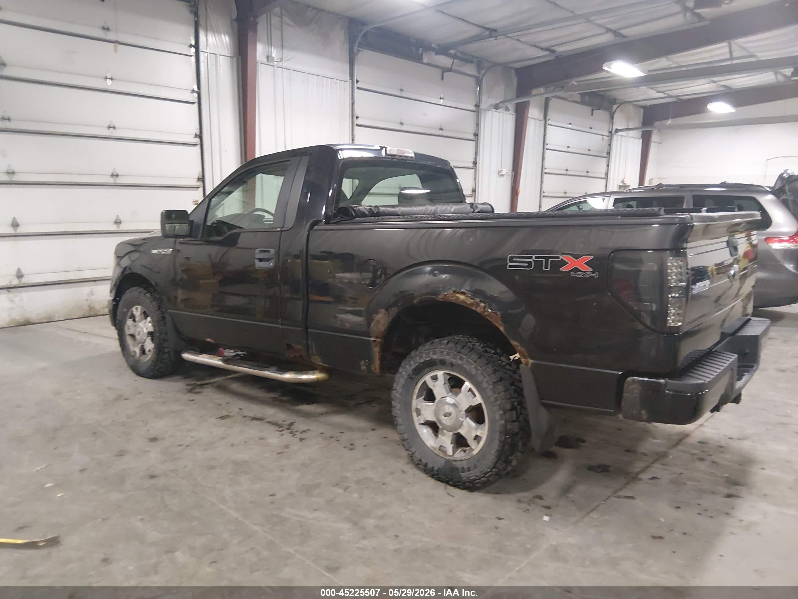 2010 Ford F-150 Stx Черный vin: 1FTMF1EW7AKB24176
